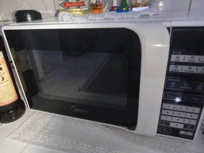 Microondas Midea 20 litros