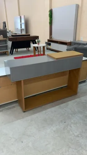 Aparador Para Decoração Cinza Perolizado Freijó - Em Oferta 