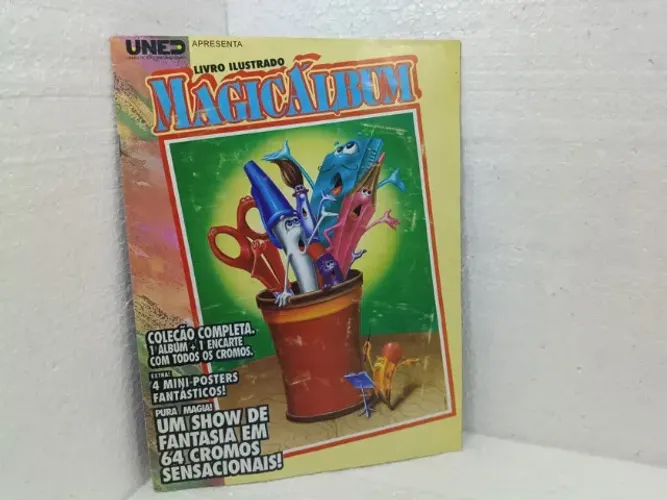 Album De Figurinhas Magic Álbum (incompleto) 