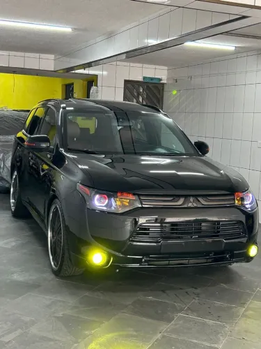 Mitsubishi Outlander 2.0 16V 160cv Aut. 2014