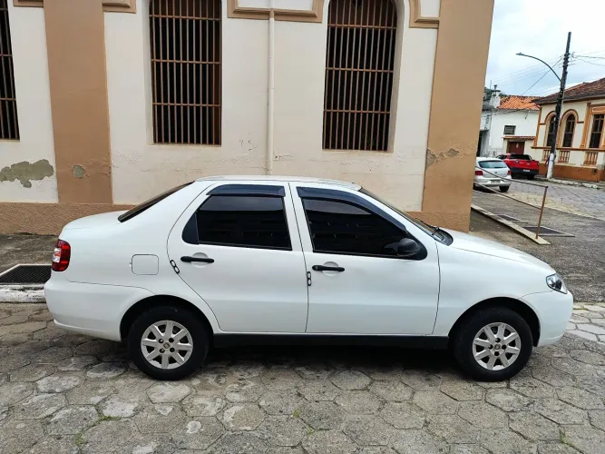 Fiat Siena 1.0/ EX 1.0 MPI Fire/ Fire Flex 8V 2011 troco por moto 