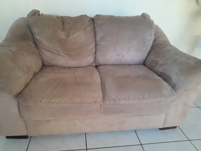 Sofás de 2 e 3 lugares 