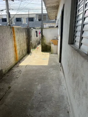 Aluga casa na vila Sônia pg 