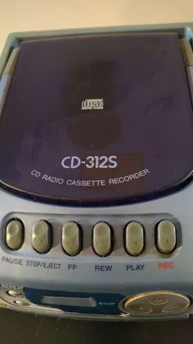 Aparelho de som portátil- CD Player, Rádio, Cassete e gravador 