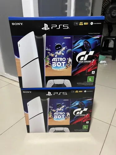 PS5 Slim 825GB - Edição Digital - Lacrado com nota fiscal