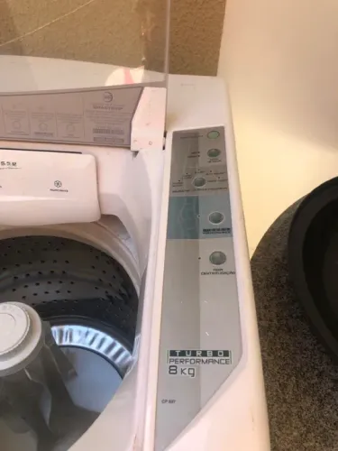 Máquina de lavar roupas Brastemp