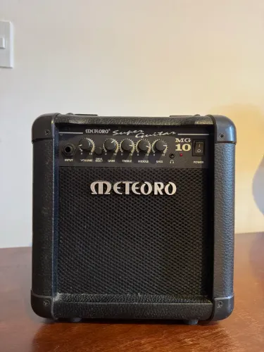 Amplificador Meteoro MG10 - Super Guitar | 10W | Perfeito para Estudo e Prática