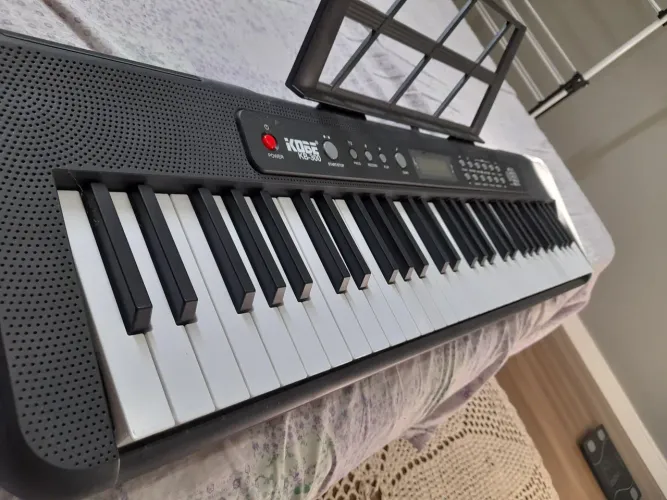 Teclado NOVO Kobe KB-300 - 61 Teclas
