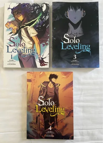 Solo Leveling Volumes 1, 3 e 4 em inglês - Yen Press - Valor por UNIDADE