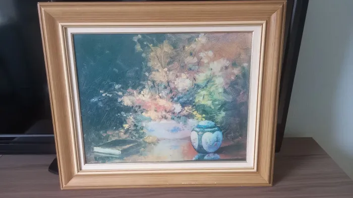 Quadro Floral com Moldura Dourada