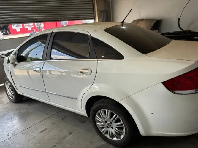 SUCATA FIAT/ LINEA ESSENCE 1.8 2013/2013