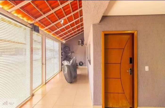 Imóvel para aluguel possui 150 metros quadrados com 3 quartos em Recanto das Emas - Brasíl