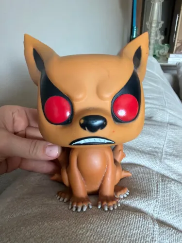Kurama 73 versão Super-Sized Vinil.