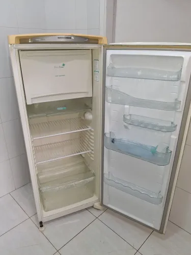 Geladeira cônsul 