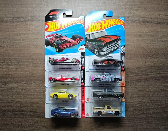 Hot Wheels Básicos 8 unidades F1 Ferrari Chevy Silverado Repu