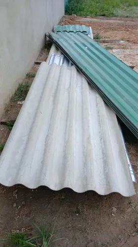 Telha de Fibrocimento 2,13 x 1,10m - R$ 40 cada
