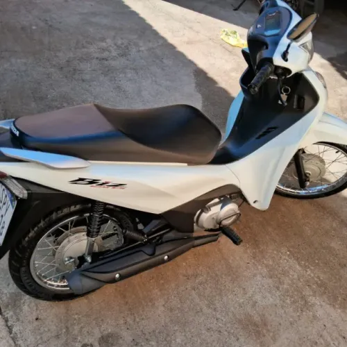 Vendo biz 2025 impecável