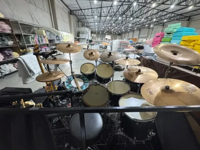  Kit de prato Zildjian ZBT - 14" 16" 18" 20"