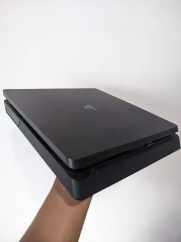 Vendo Playstation 4 Seminovo Com Jogos e Controle