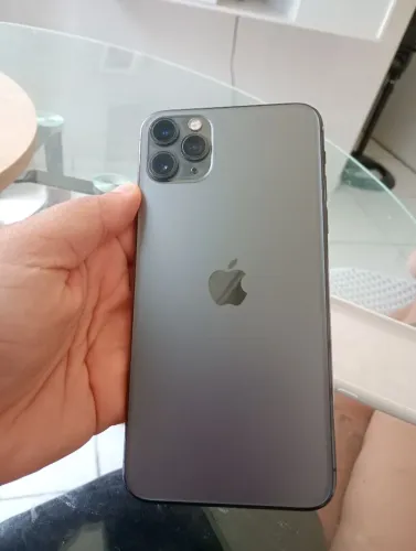 iPhone 11 pro Max com nota 