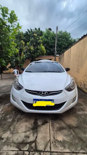 Hyundai Elantra GLS 1.8 16V Aut. 2012