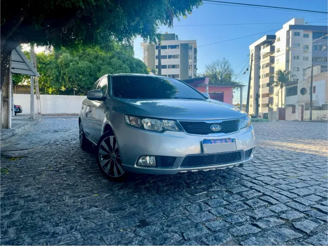 Kia Motors Cerato 1.6 16V Aut. 2012