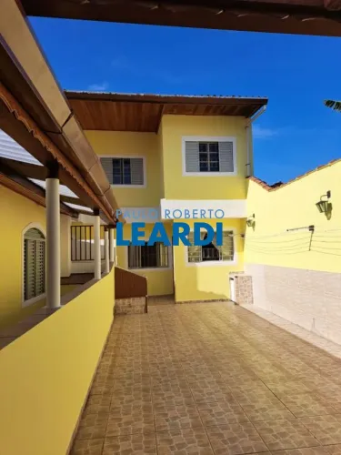 CASA ASSOBRADADA - SANTA MARIA - SP