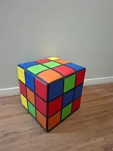 Puff Grande Estado: Seminovo Puff Gamer - Cubo Mágico