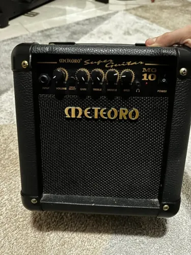 CUBO para guitarra MG10 para iniciantes