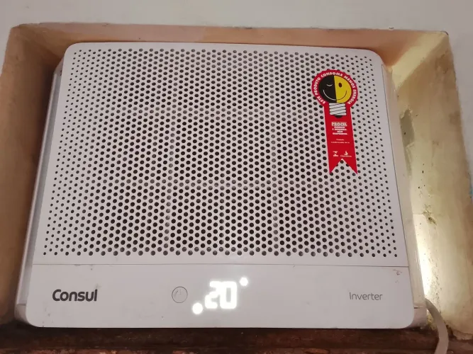 Vendo ar condicionado de janela Consul inverter 10000 BTUs com controle remoto $1300,00