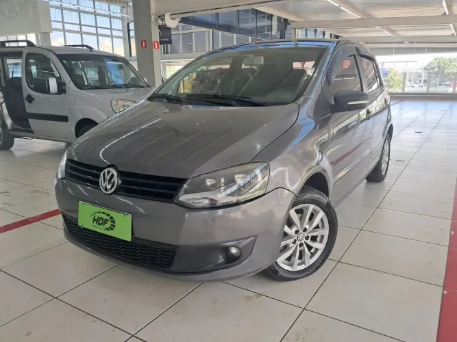 Volkswagen Fox 1.6 MI Total Flex 8V 5P 2014