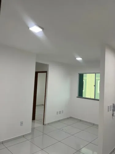 ALUGO APARTAMENTO NA AVENIDA GENERAL ARTHUR CARVALHO.