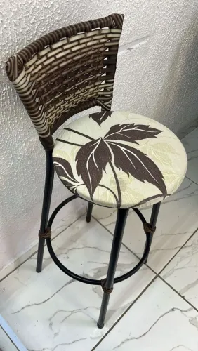 Vendo 2 Cadeira alta confortável