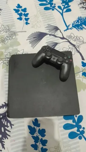 Ps4 slim + 1 controle + 3 jogos