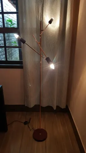 luminária de piso tok stok