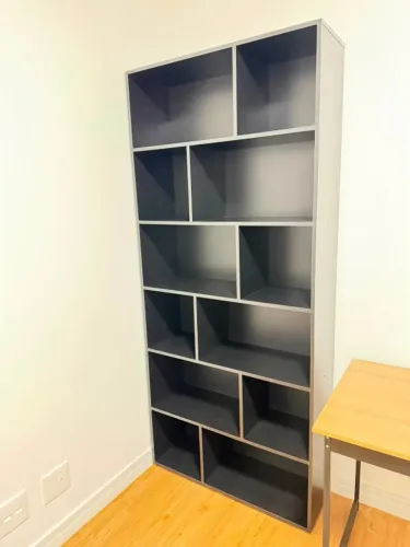 Estante de Livros