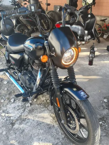 Meteor 350 21/22 *exclusiva*