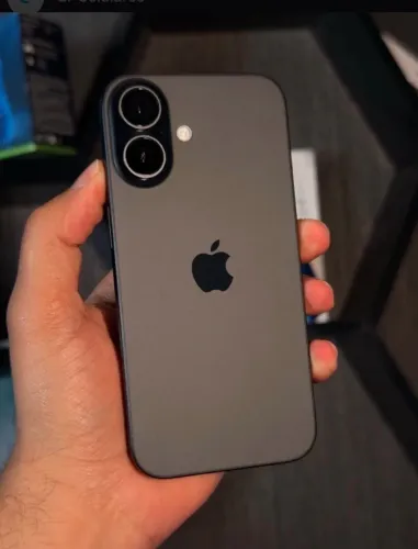iPhone 16