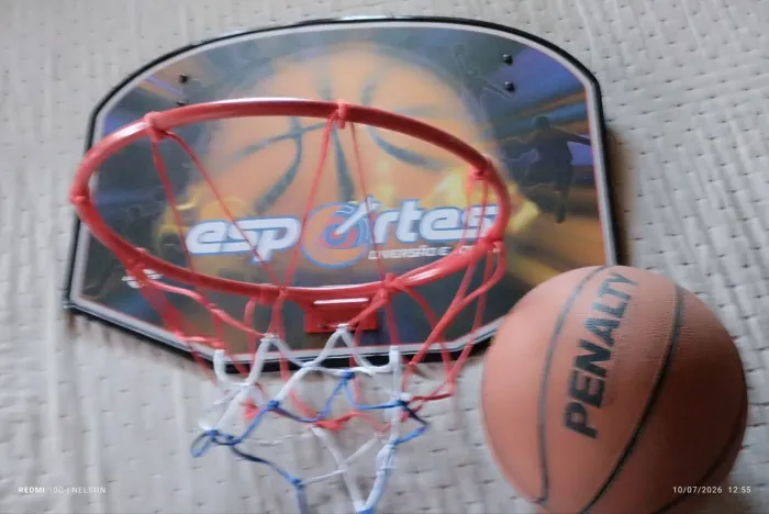 Tabela de basket e bola