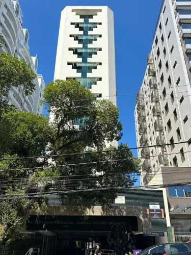 Excelente sala andar alto na Av Rio Branco, com 125 m2 de área total, 71,29m2 de área priv