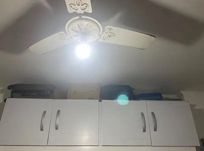 Maleiro madeira maciça 4 portas