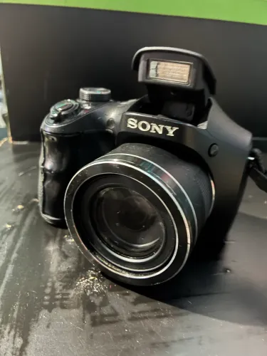 ? Sony Cyber-shot H300