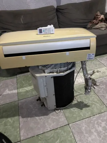 Ar condicionado 12 mil BTUs 