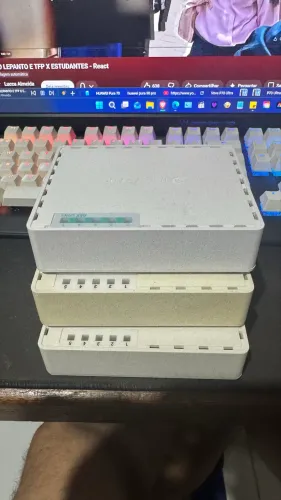 RouterBoards 2un750Gl, 1un 750g3 e Switch Gerenciável KeepLink 8ports 2.5G + 1port SFP+  