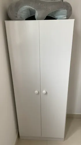 Guarda roupa pequeno infantil