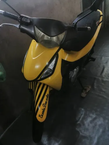 Moto biz ,com Defeito no precinho