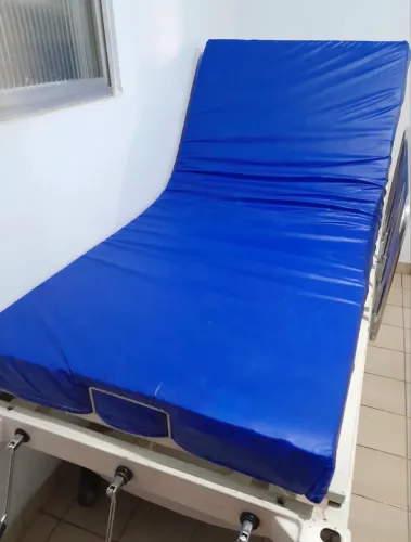 Cama hospitalar 