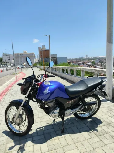 Moto a venda em ótima conservação