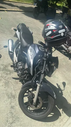 Vendo titan 2023