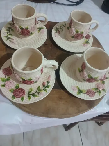 WJOGO DE XÍCARAS COM PIRES PORCELANA JAPONESA